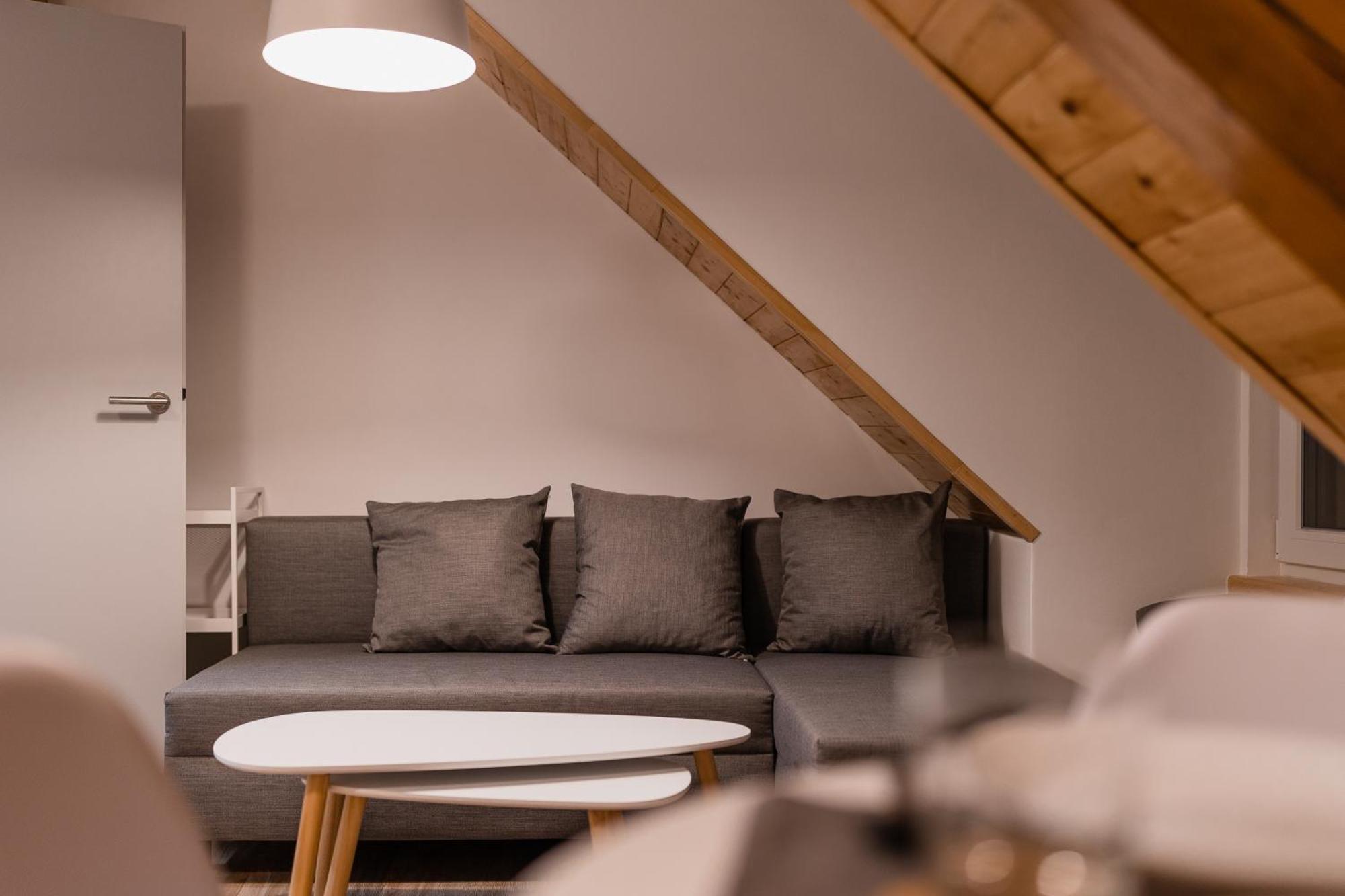 Romanticky Loft Parking U Hlavniho Nadrazi Olomouc Exterior foto
