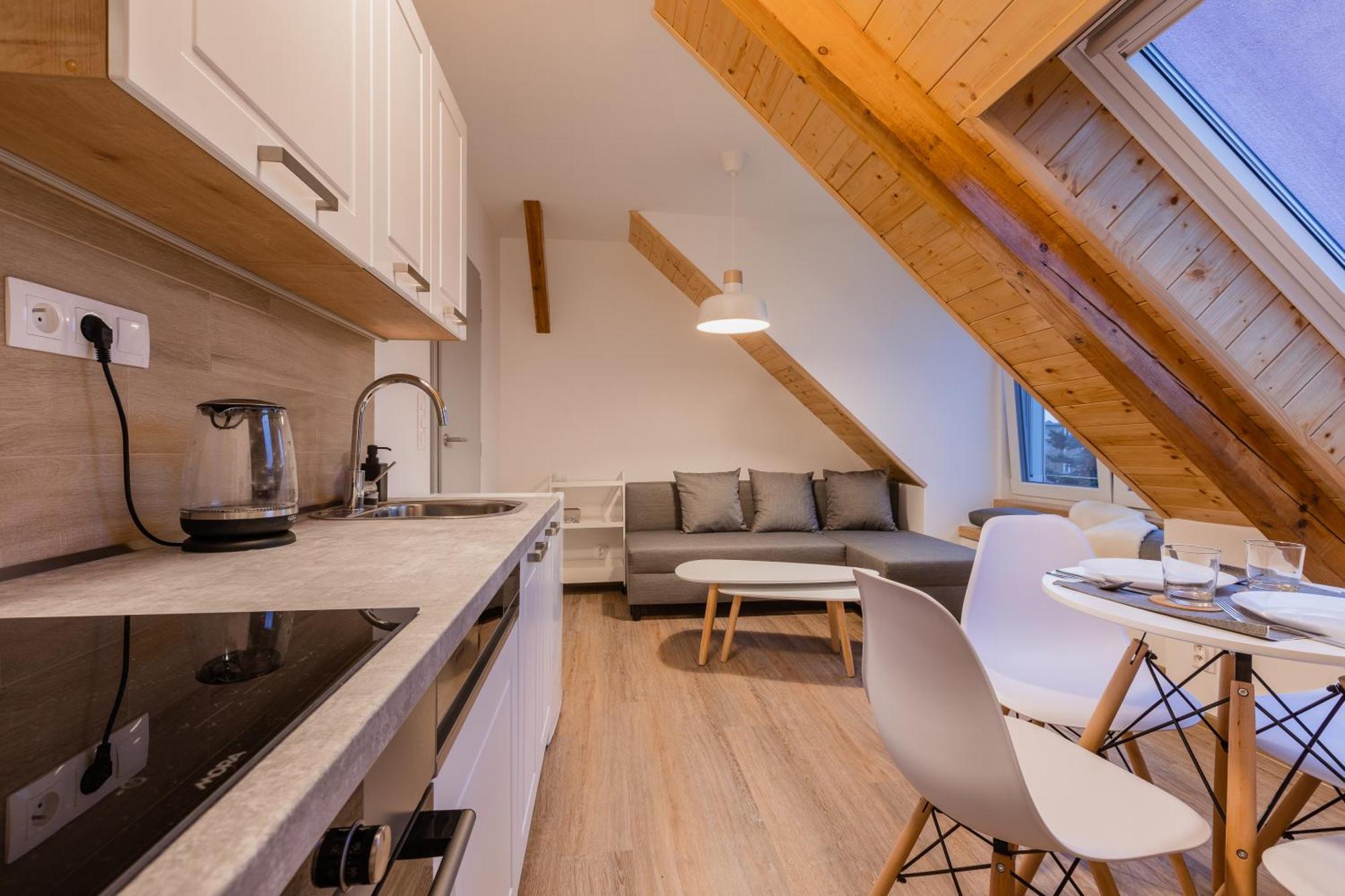 Romanticky Loft Parking U Hlavniho Nadrazi Olomouc Exterior foto