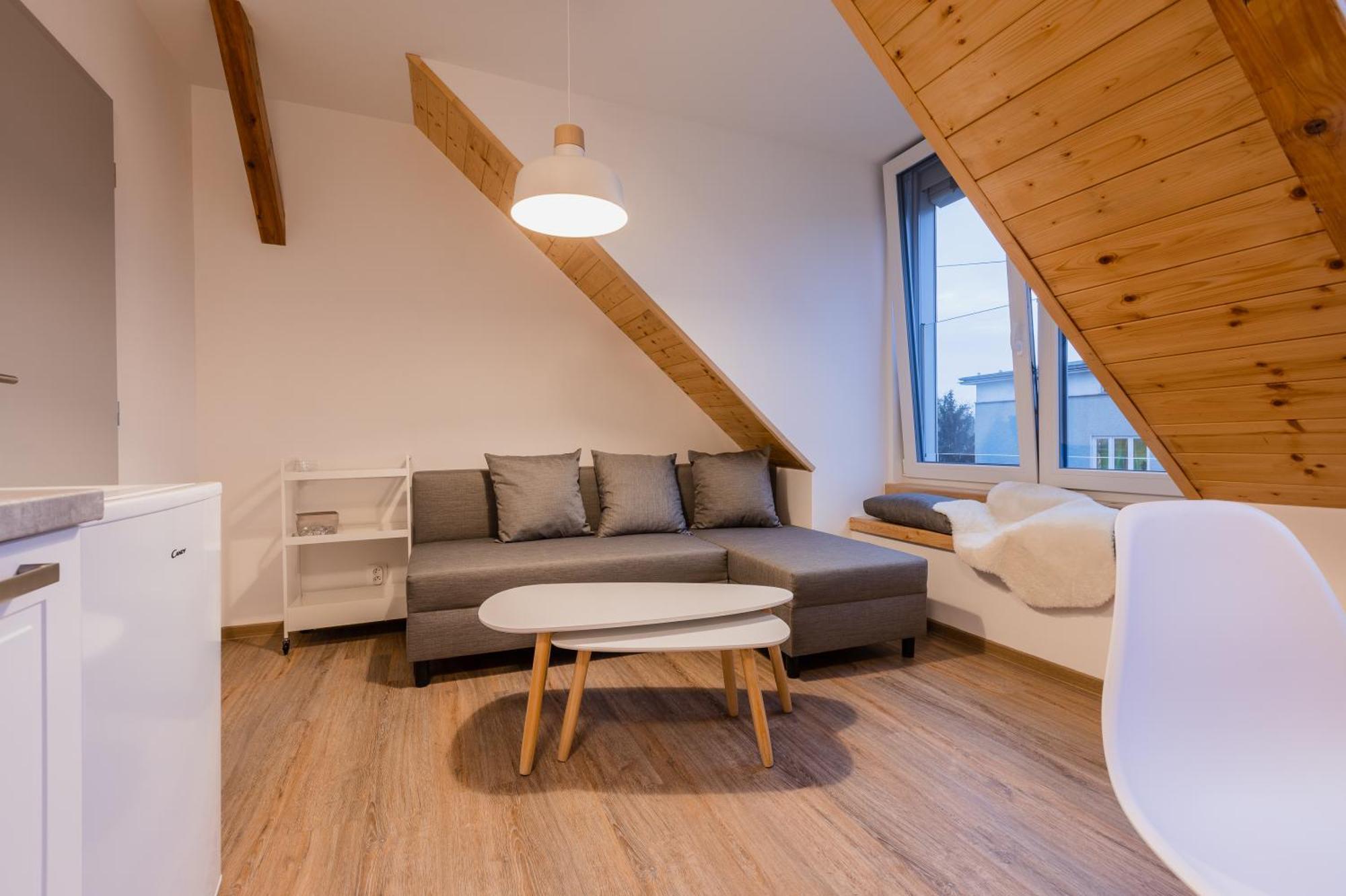 Romanticky Loft Parking U Hlavniho Nadrazi Olomouc Exterior foto